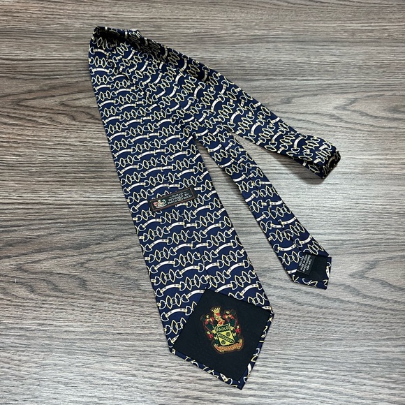 Gucci Navy & Gold Horse Bit Link Pattern Silk Tie - Picture 2 of 6
